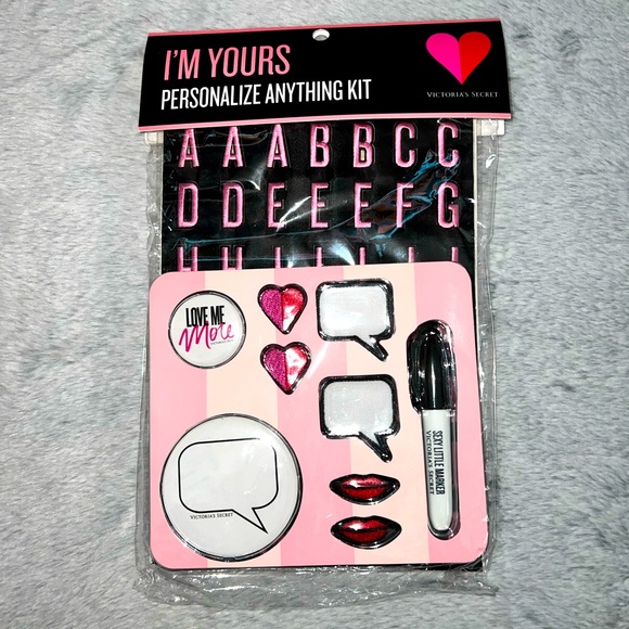 VS: IRON ON “I’M YOURS” PERSONALIZE ANYTHING” PATCH KIT - Picture 6 of 6